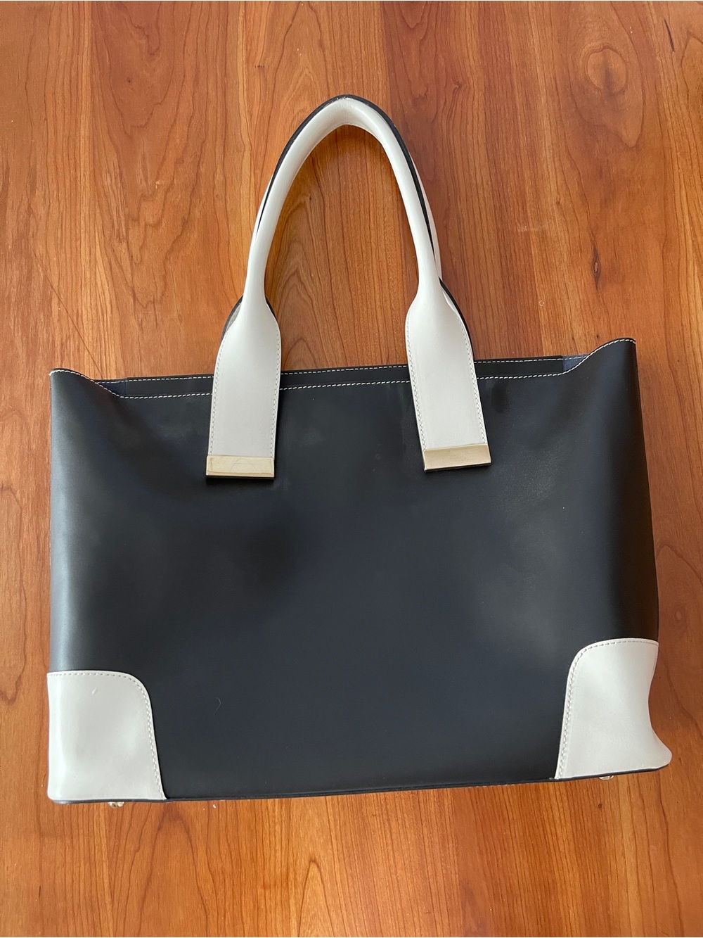 Vittoria Napoli Two-Tone Black and White Leather Tote Bag with Contrast Handles